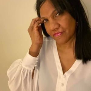 Meet your Posher, Rhonda